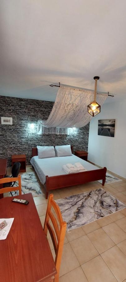 Ferienwohnung Galini Káto Loutrákion Exterior foto