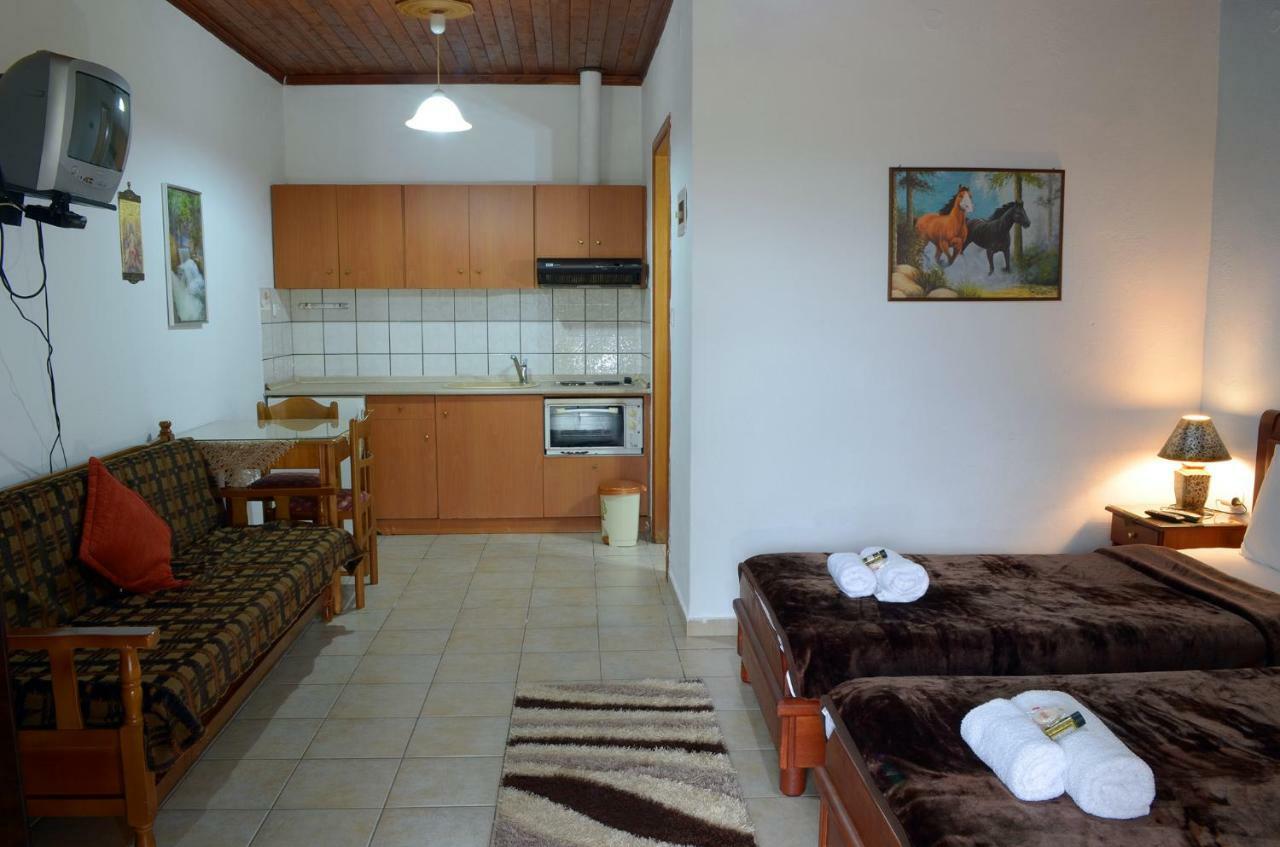Ferienwohnung Galini Káto Loutrákion Exterior foto